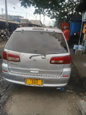 Nissan Liberty 2003 Silver