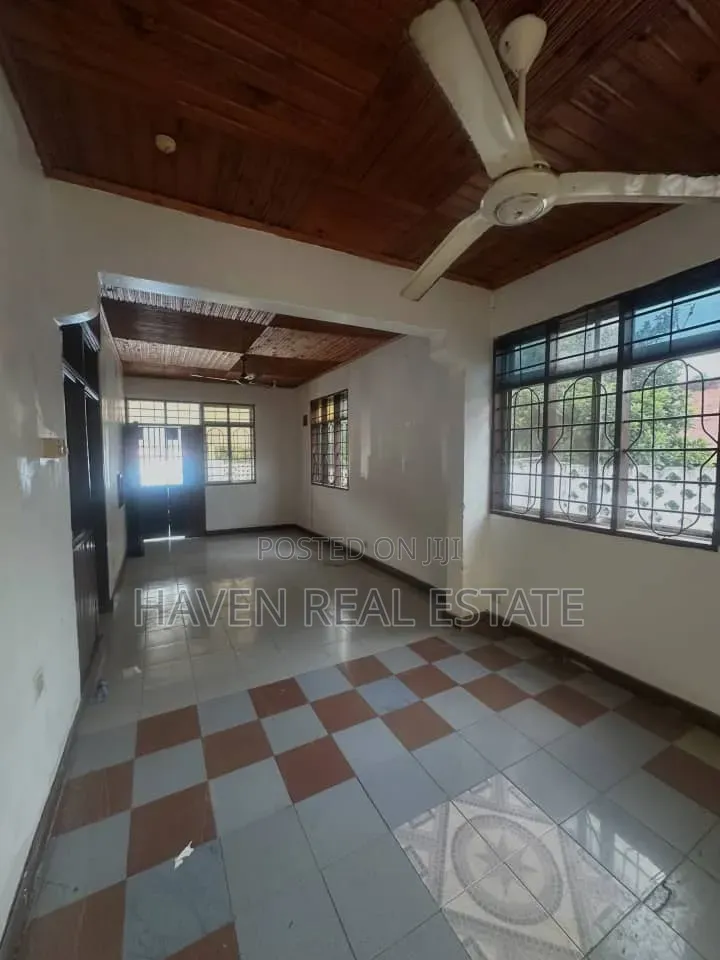 3bdrm House in Mikocheni for rent