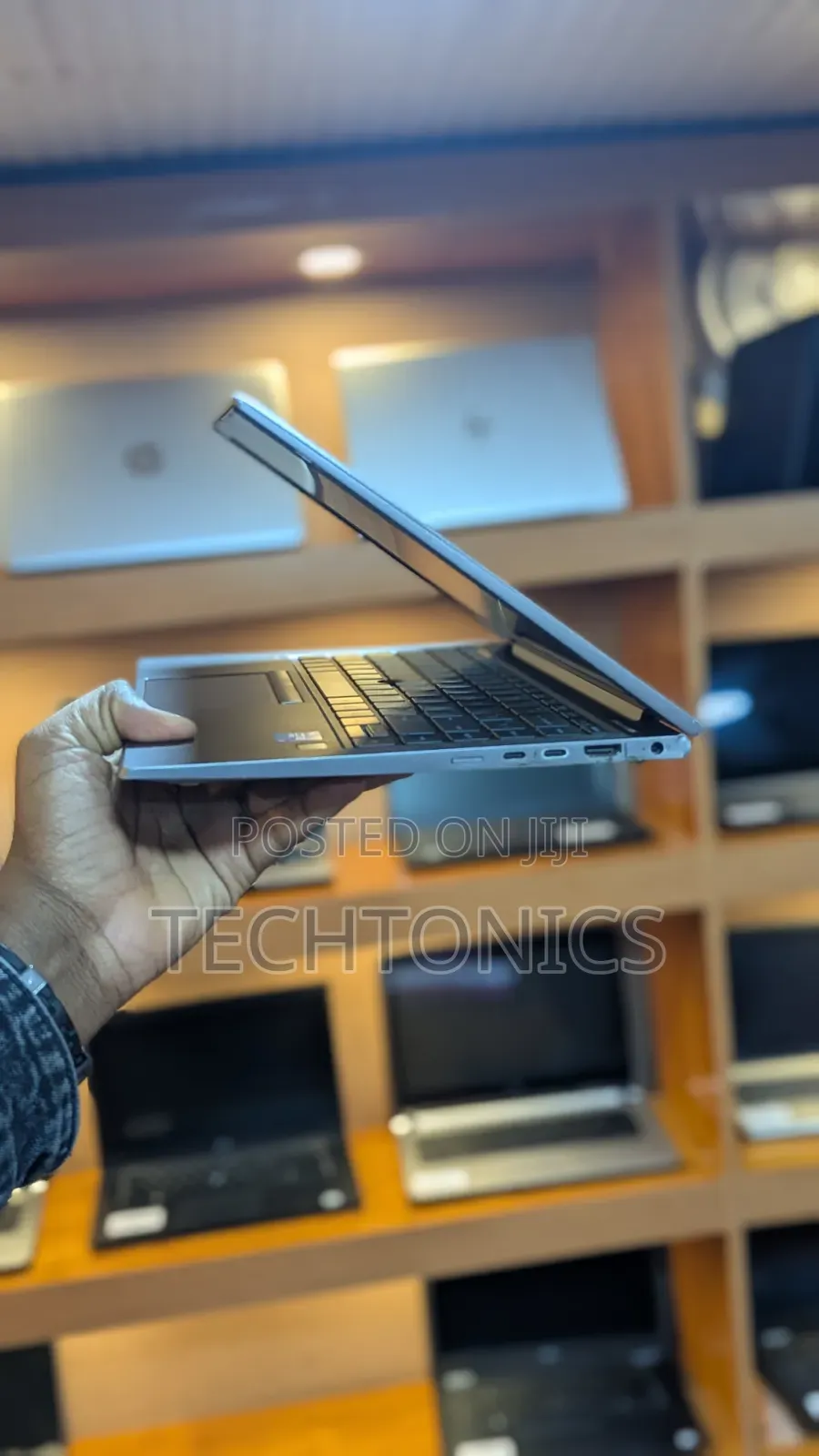 New Laptop HP ZBook Firefly G8 16GB Intel Core i5 SSD 512GB