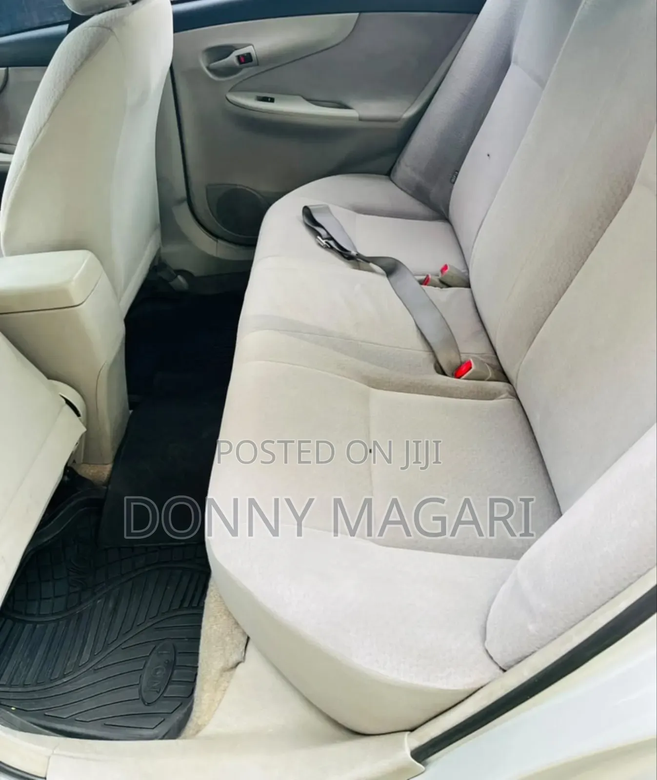 Toyota Axio 2009 Silver