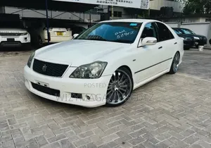 Toyota Crown 2006 Ivory