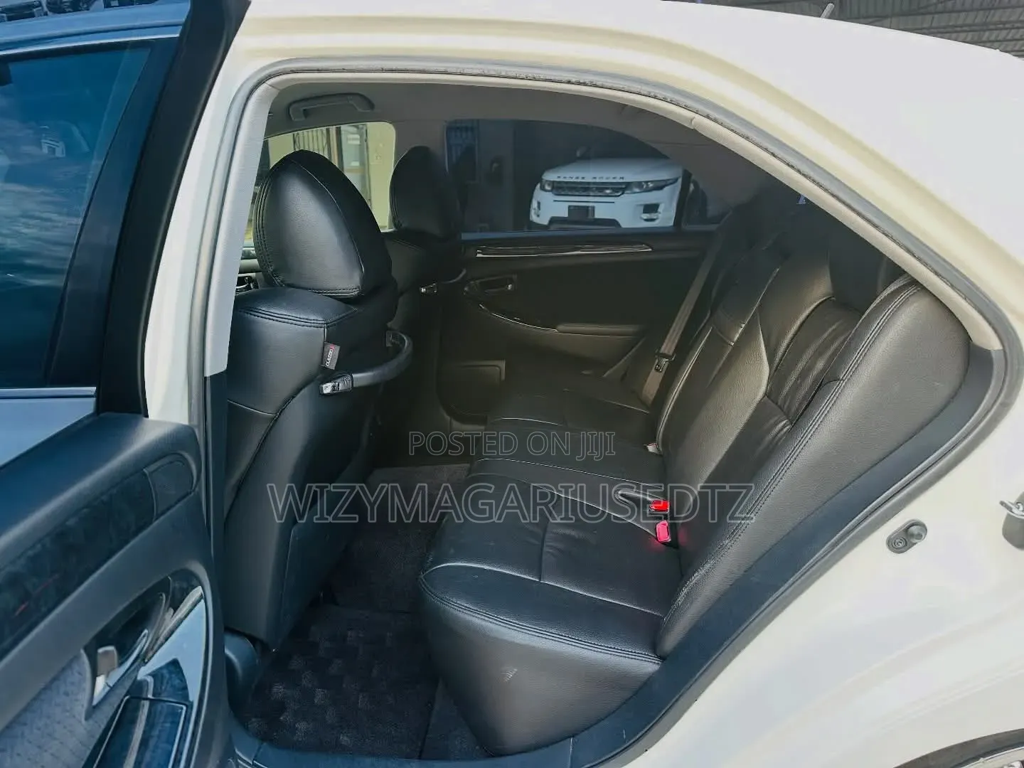 Toyota Crown 2006 Ivory
