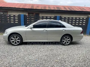 Toyota Crown 2007 Silver