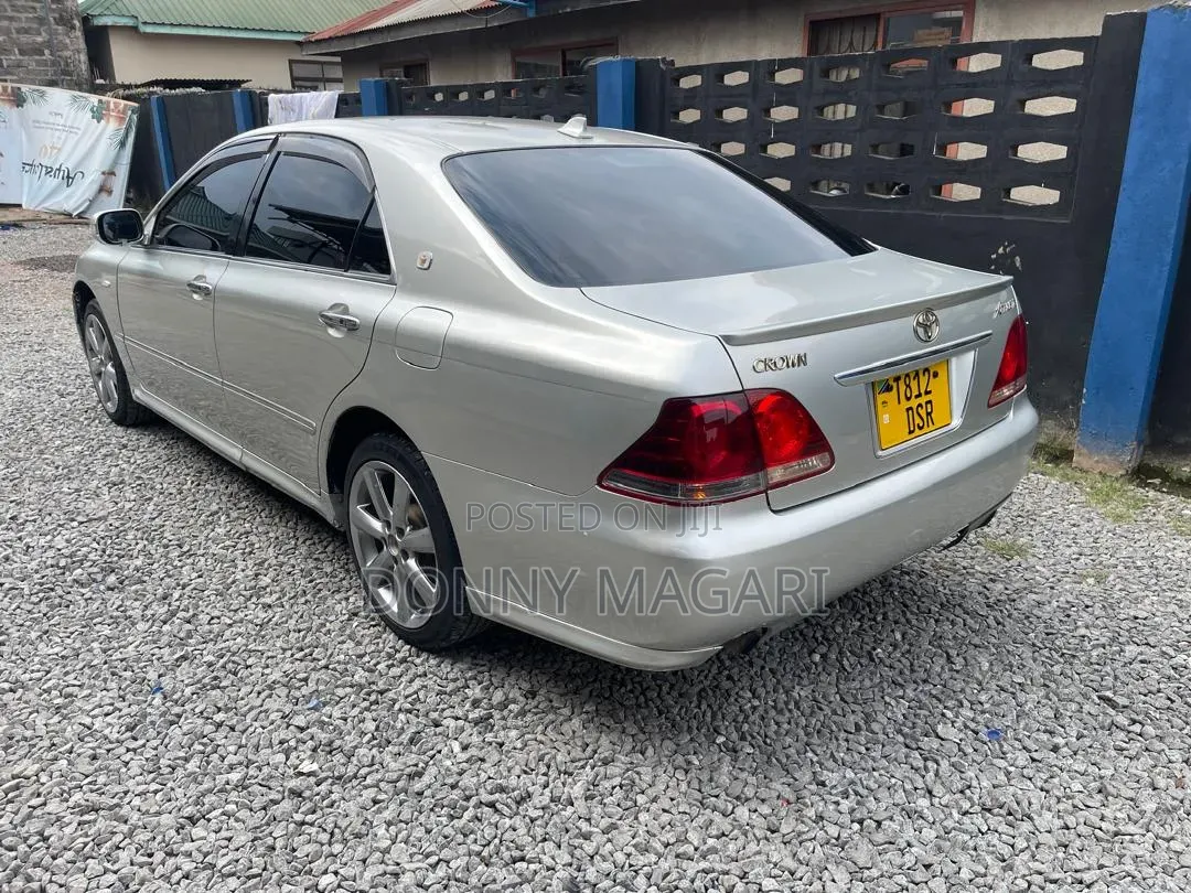 Toyota Crown 2007 Silver