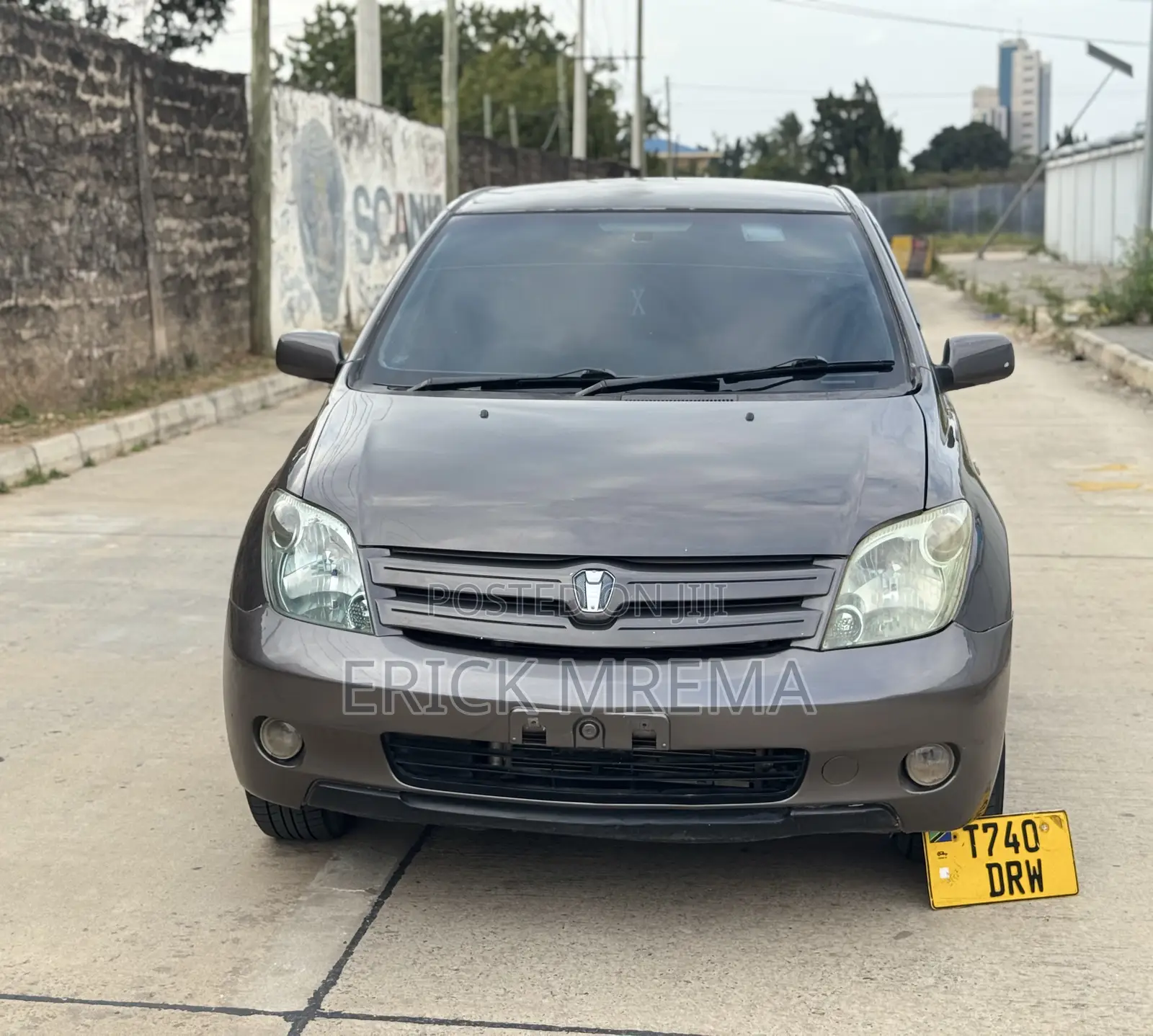 Toyota IST 2004 Gray