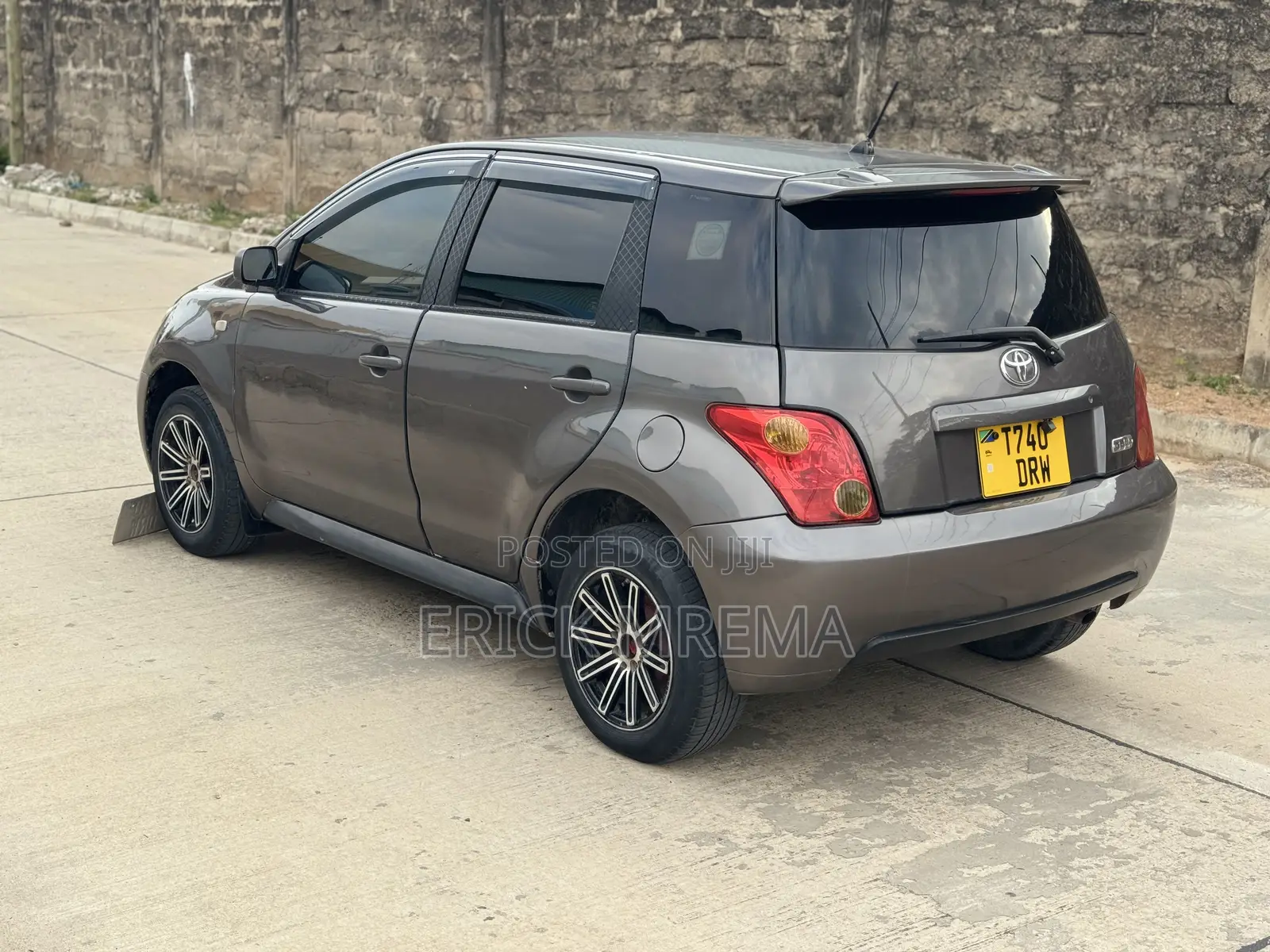 Toyota IST 2004 Gray