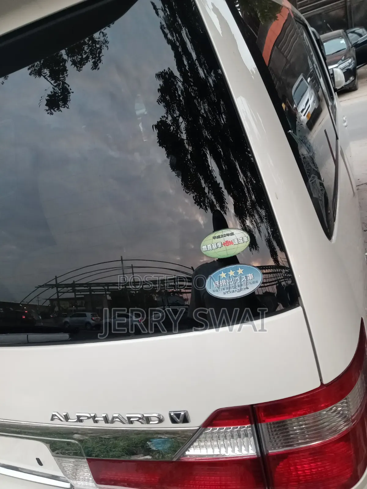 Toyota Alphard 2004 White