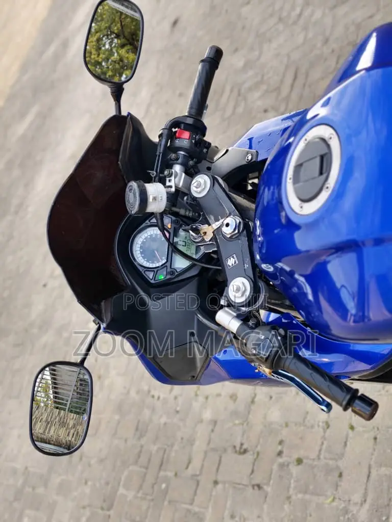 Suzuki SFV650 2021 Blue