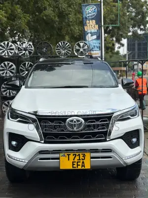 Toyota Fortuner 2.4 D AWD 2020 Pearl