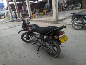 Bajaj Boxer 125 2022 Black