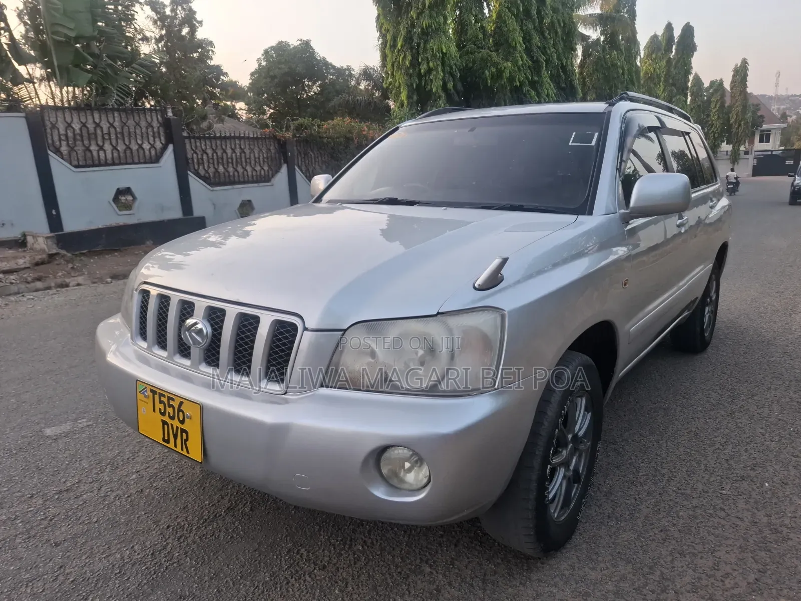 Toyota Kluger 2010 Silver