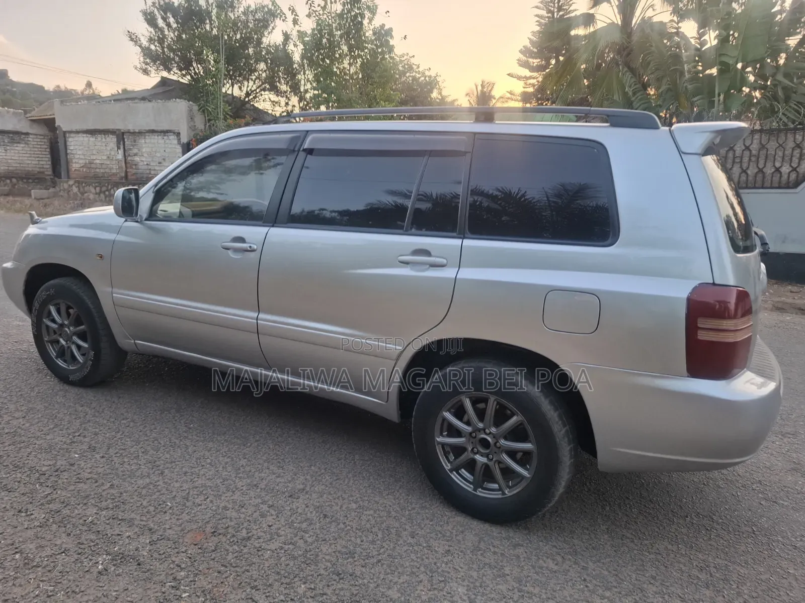 Toyota Kluger 2010 Silver