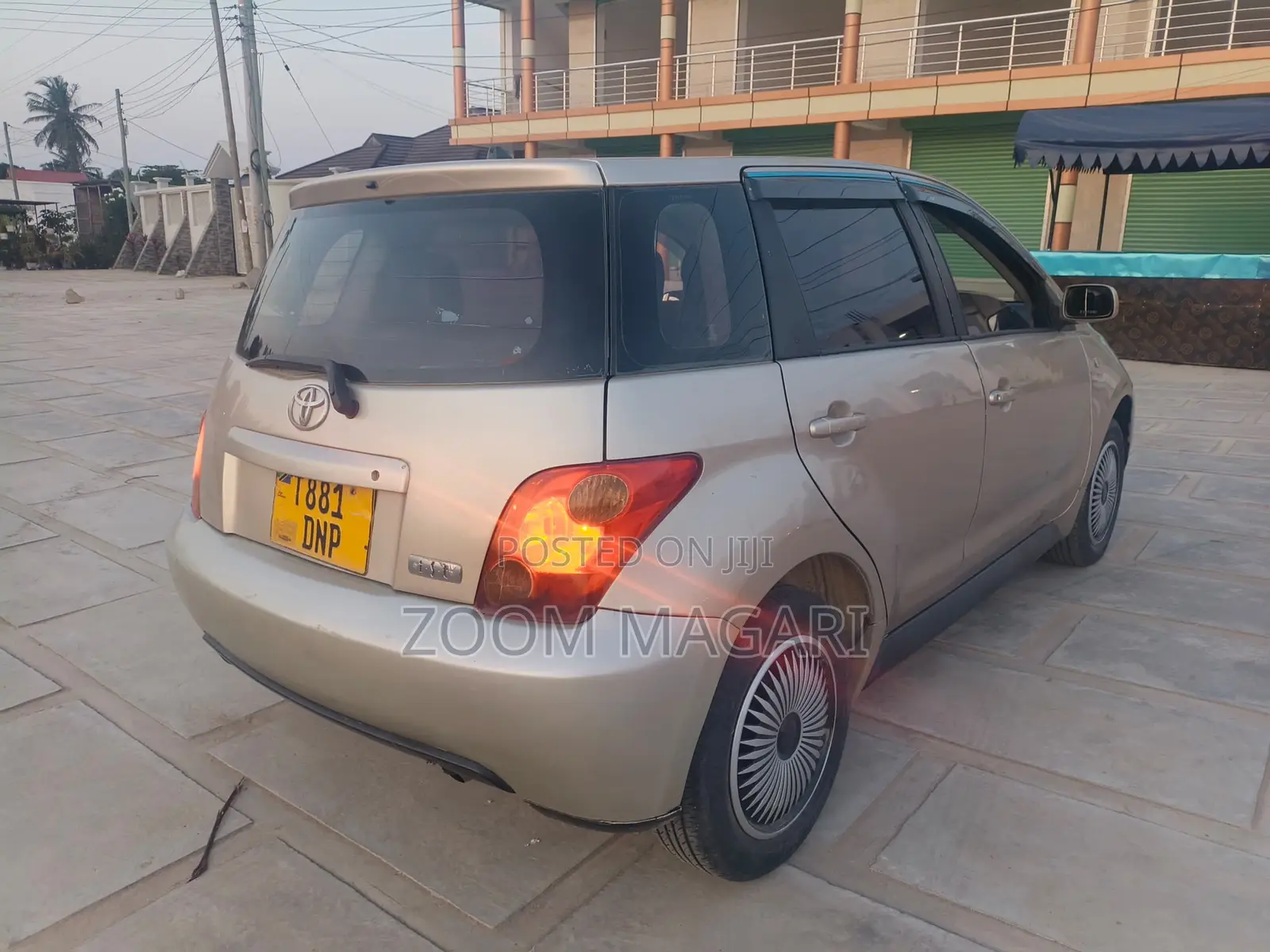 Toyota IST 2004 Beige