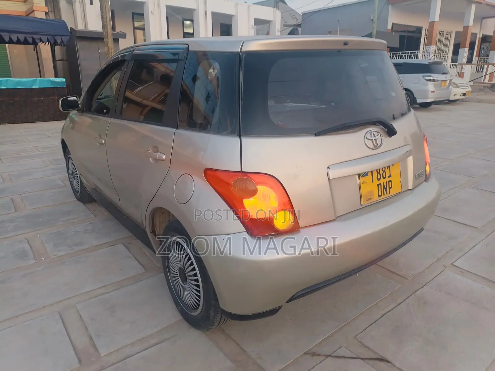 Toyota IST 2004 Beige