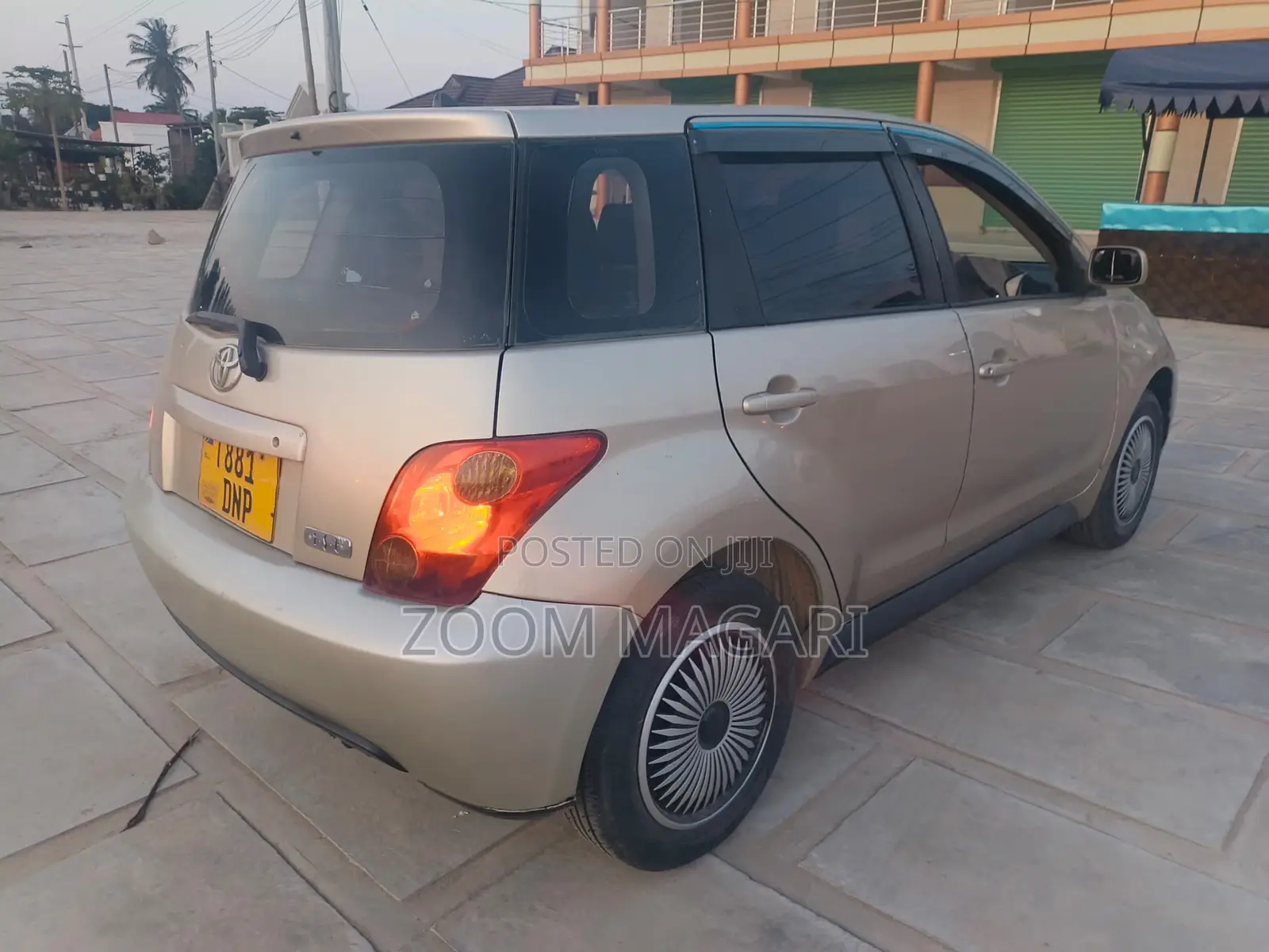 Toyota IST 2004 Beige