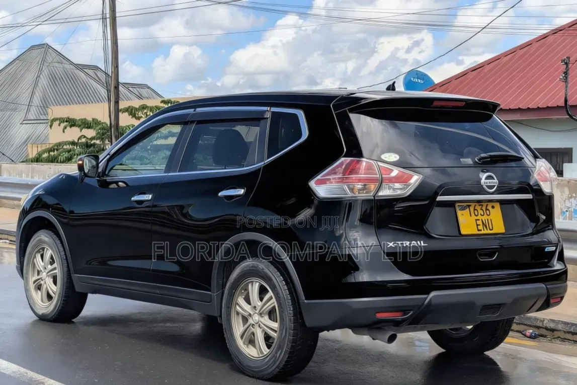 Nissan X-Trail 2012 Black