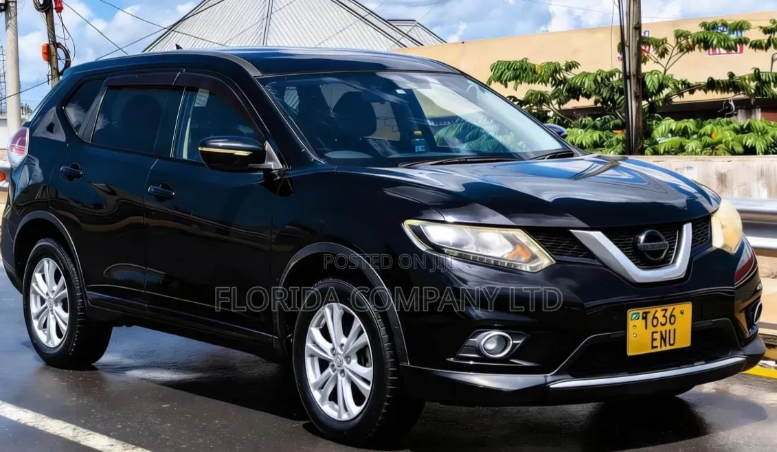 Nissan X-Trail 2012 Black