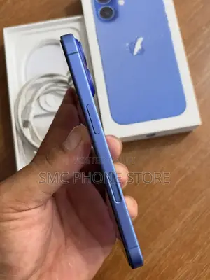 New Apple iPhone 16 128 GB Blue