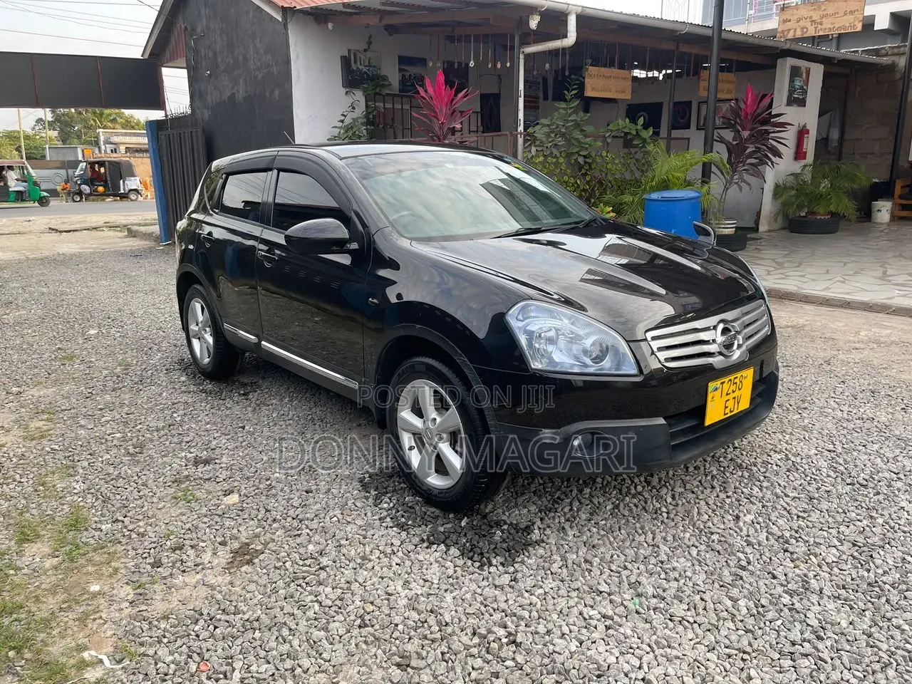 Nissan Dualis 2010 Black