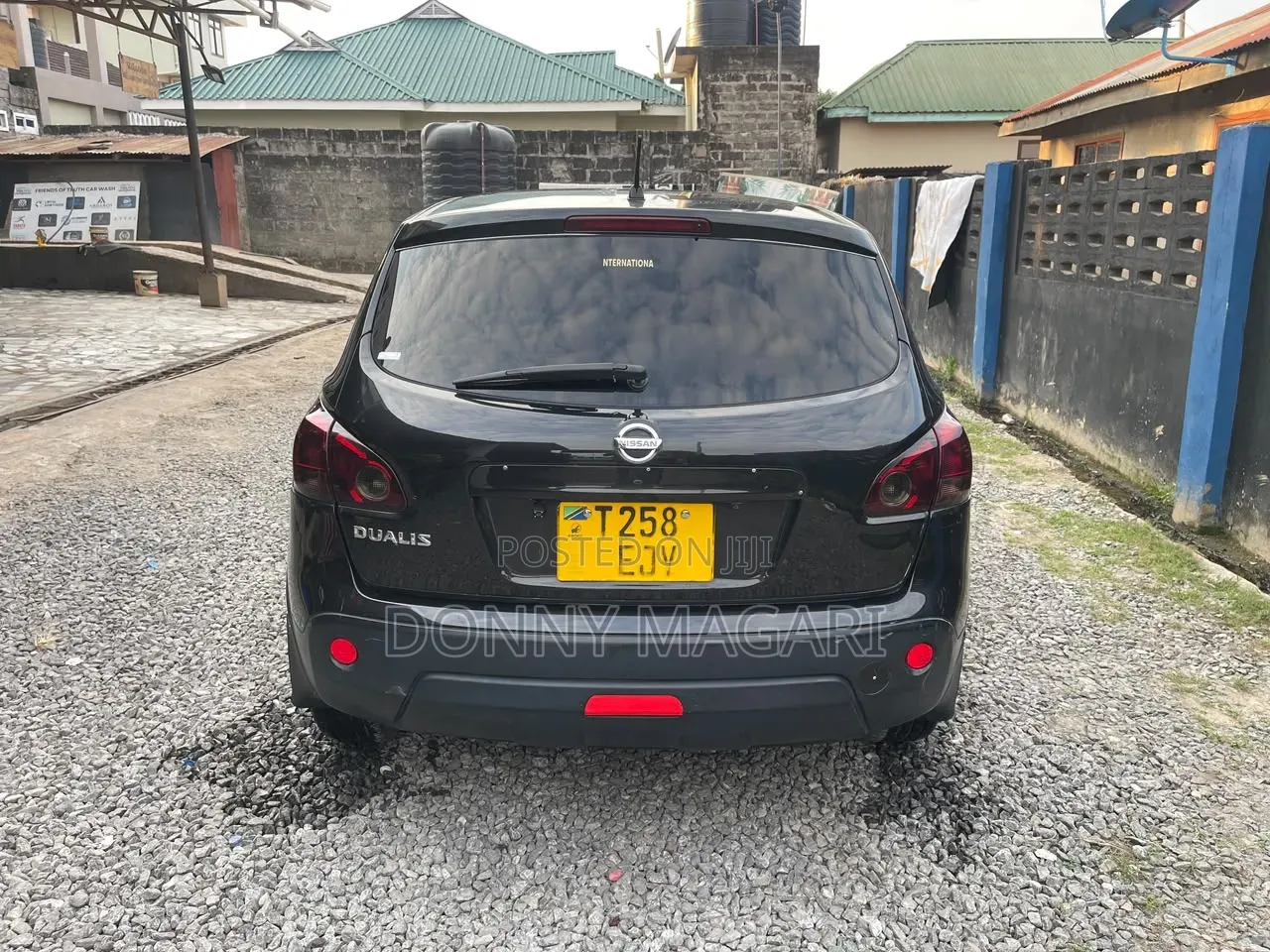 Nissan Dualis 2010 Black