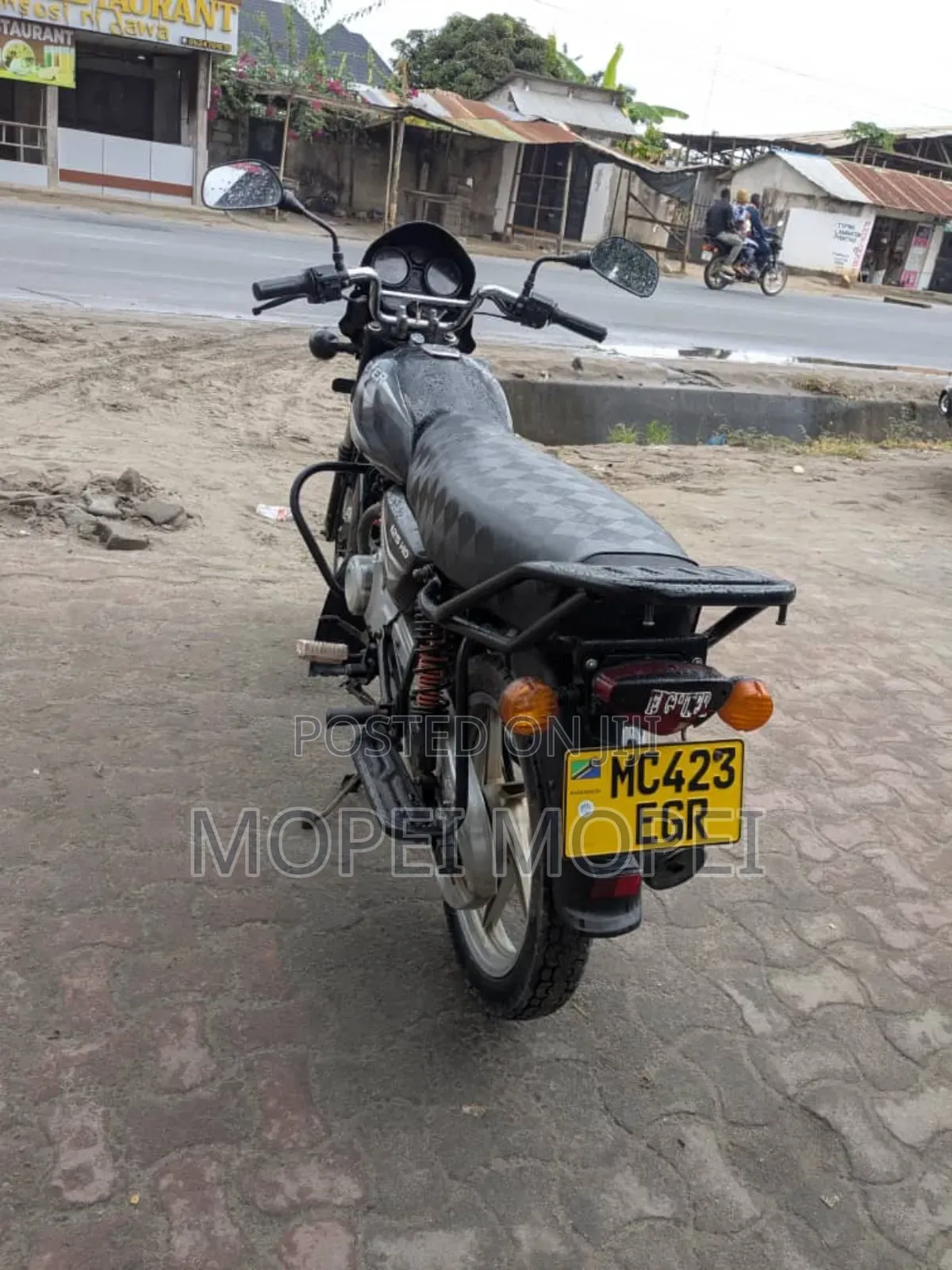 Bajaj Boxer 125 2025 Black
