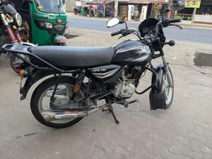Bajaj Boxer 125 2025 Black