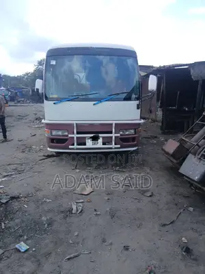 Nissan Civilian 2004 White