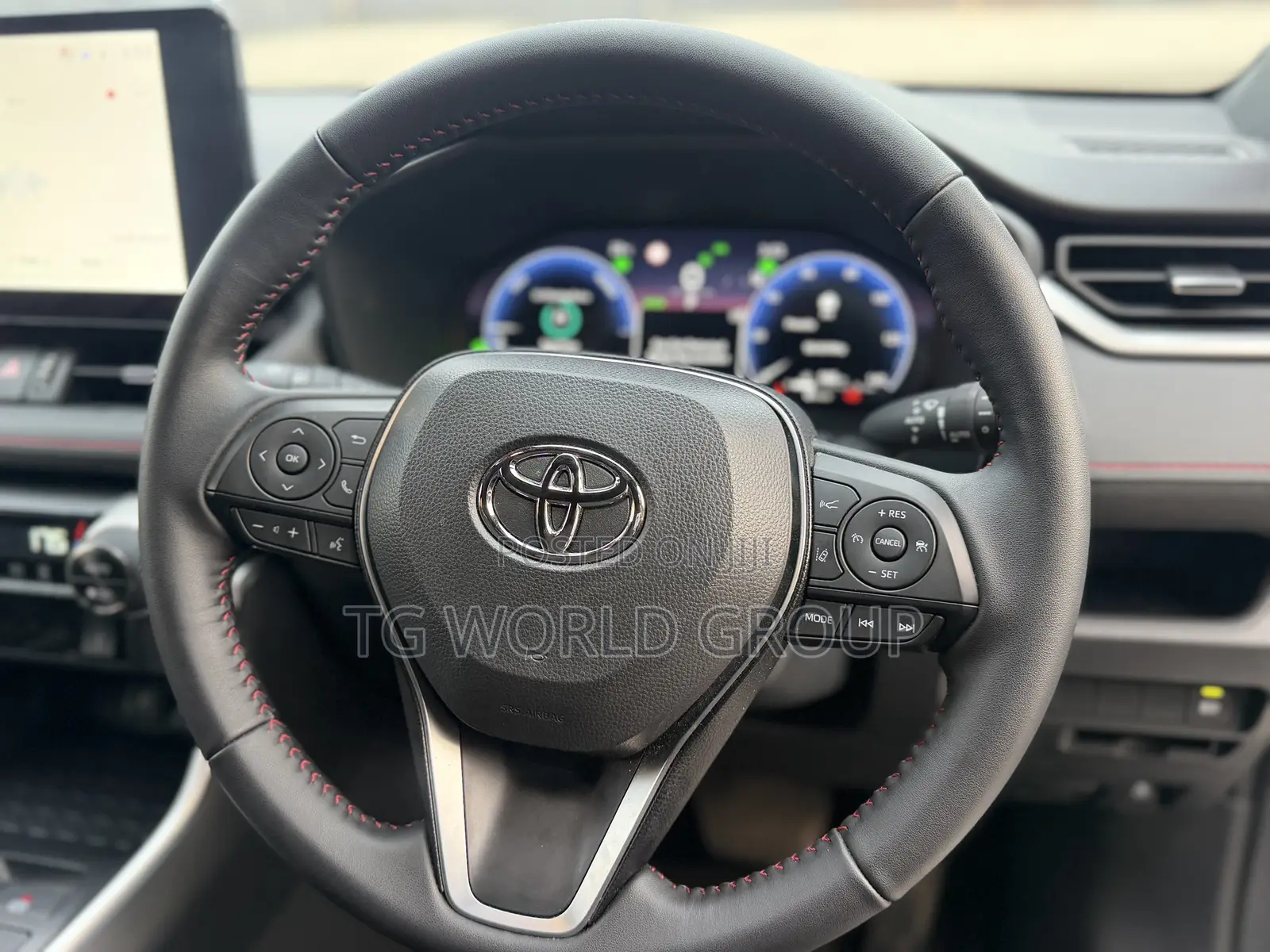 Toyota RAV4 Plug-In Hybrid XSE AWD 2025 Gray