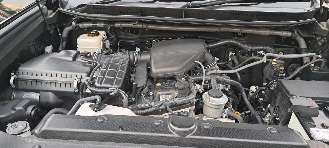 Toyota Land Cruiser Prado 2022 Black