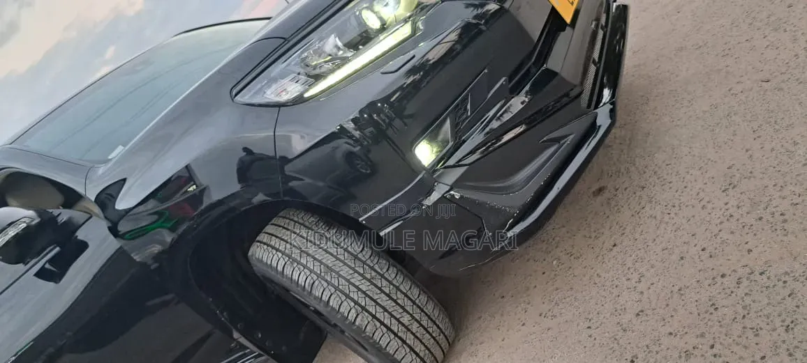 Toyota Land Cruiser Prado 2022 Black