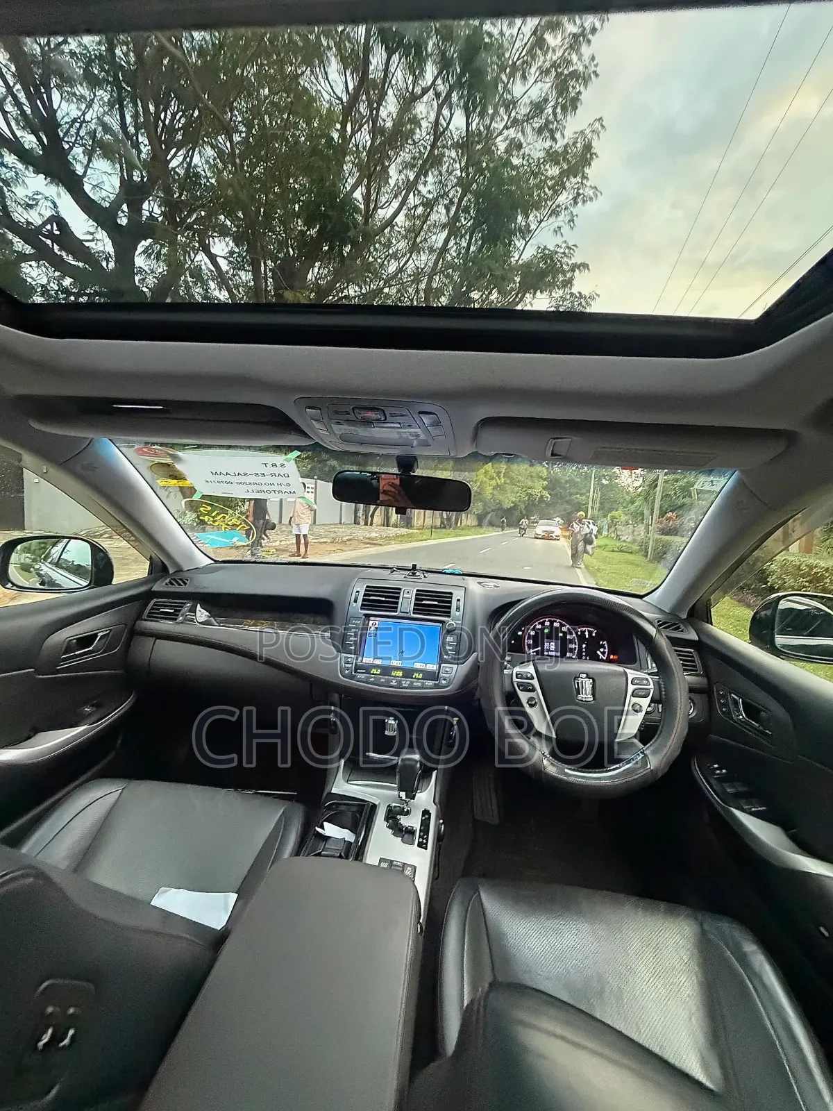 Toyota Crown 2012 Black