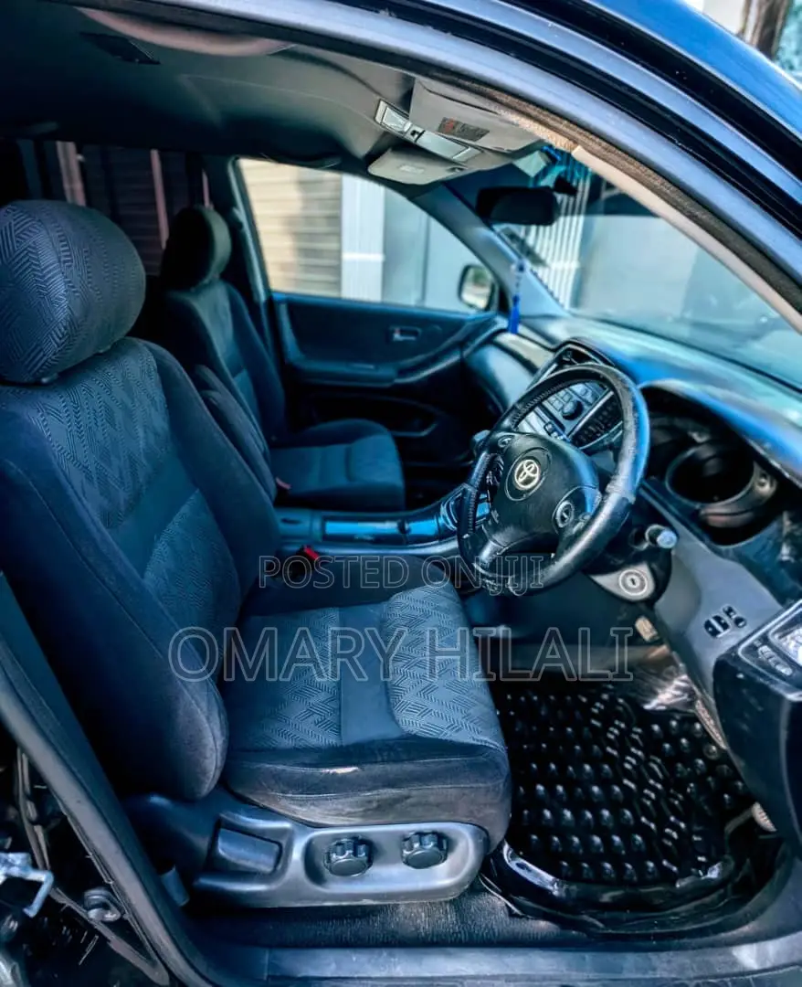 Toyota Kluger 2005 Black