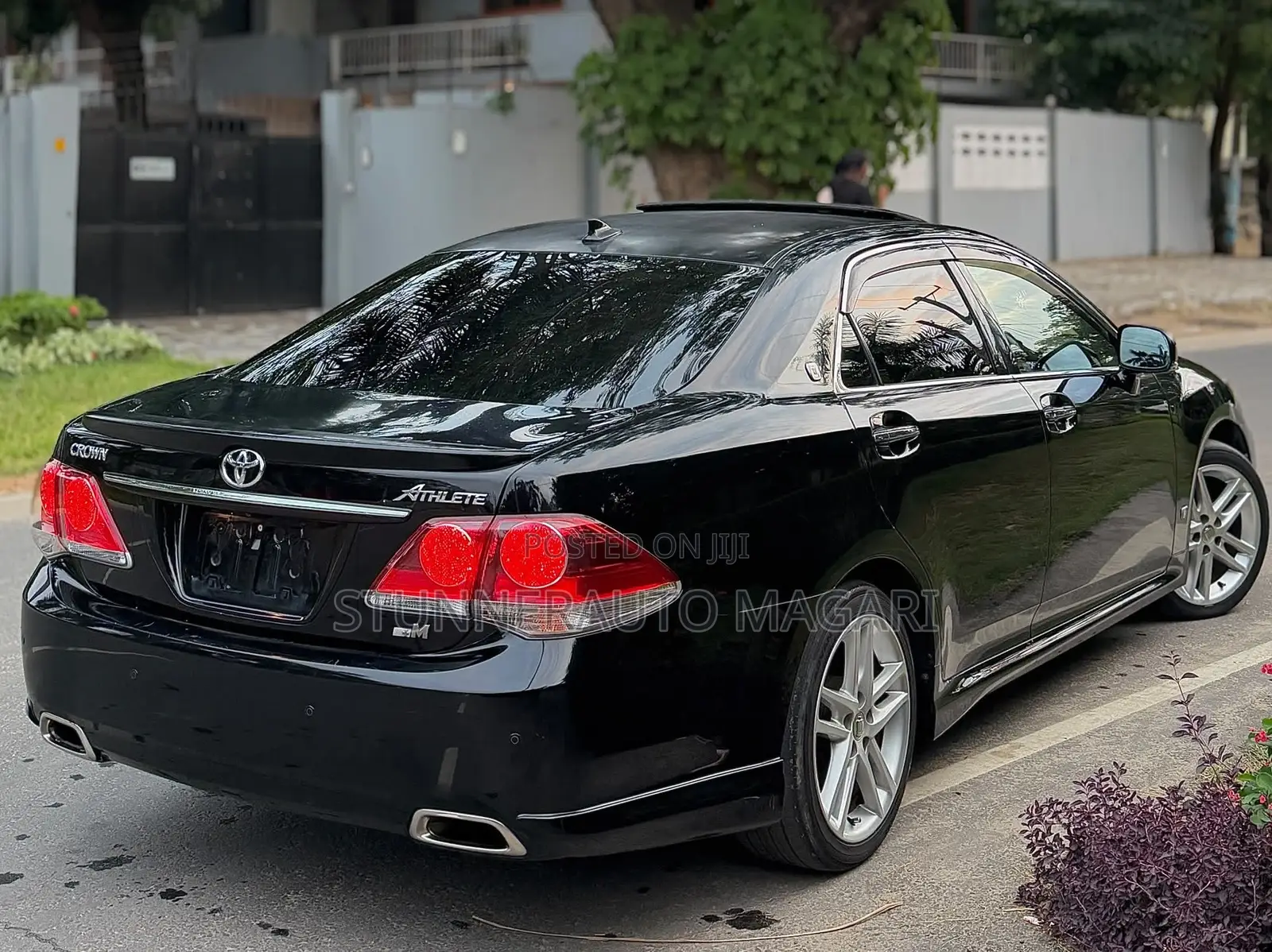 Toyota Crown 2012 Matt Black