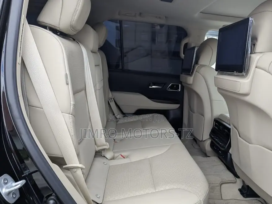 Toyota Land Cruiser 2024 Black