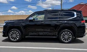 Toyota Land Cruiser 2024 Black