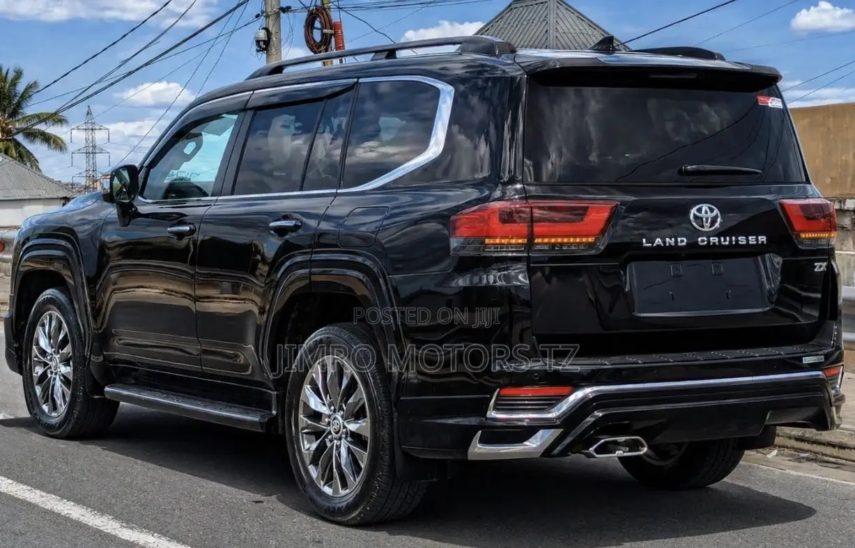 Toyota Land Cruiser 2024 Black