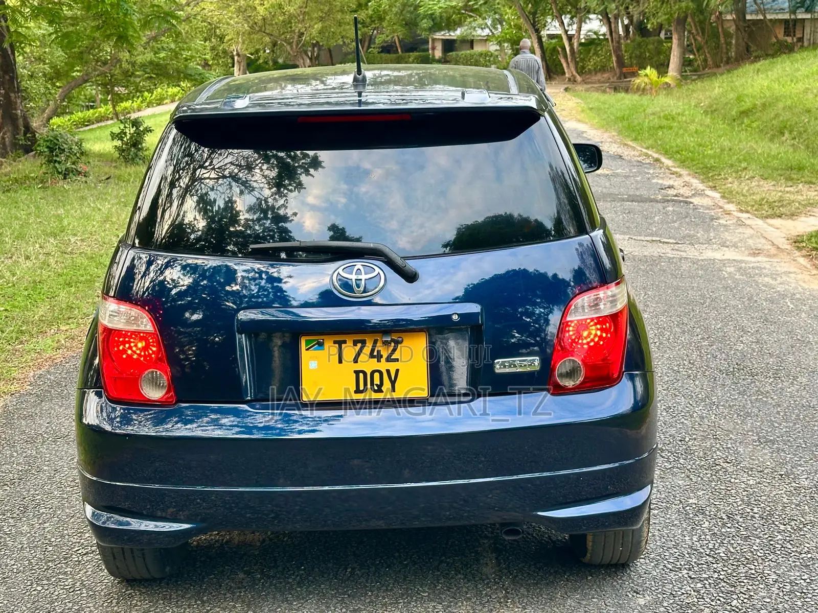 Toyota IST 2004 Blue