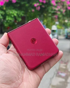 Motorola Razr 60 Ultra 512 GB Red