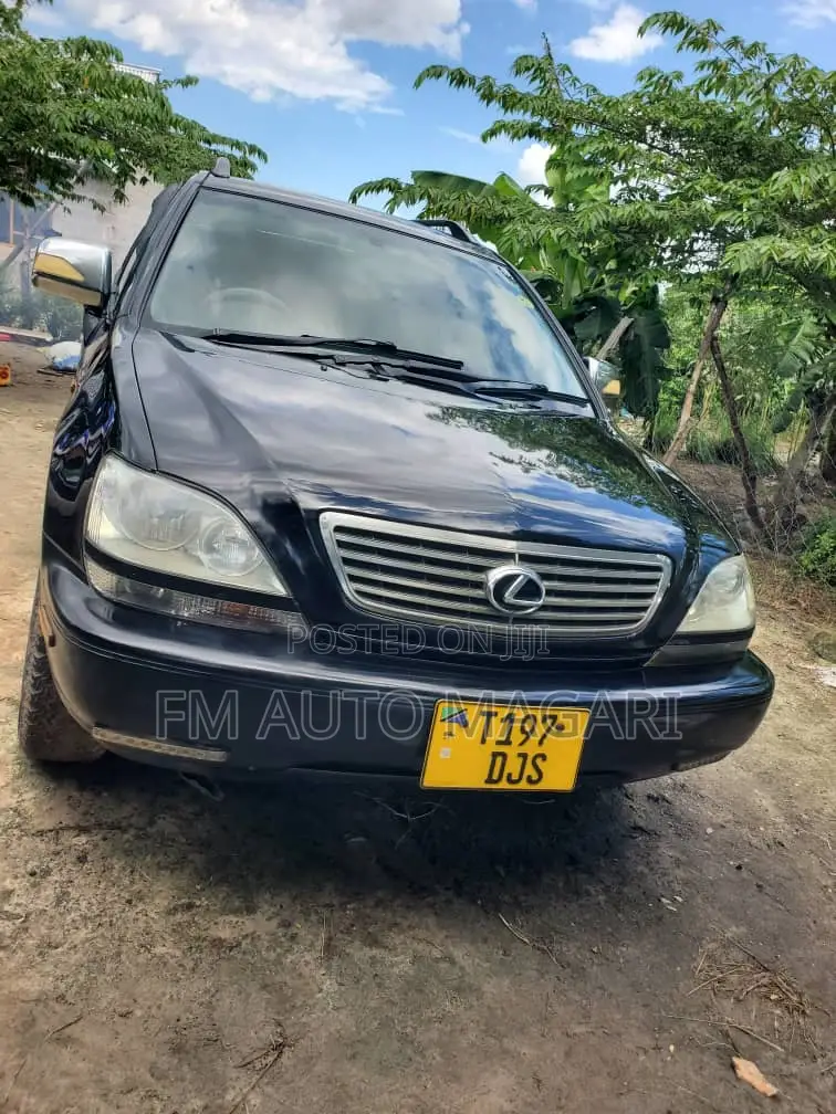 Toyota Harrier 2003 Black