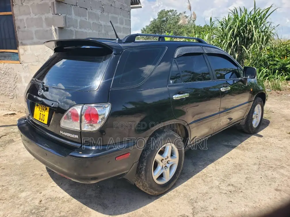 Toyota Harrier 2003 Black