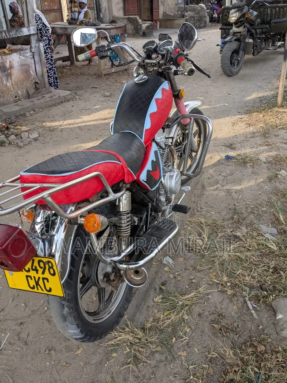 Bajaj RE 2025 Black