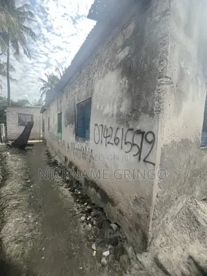 10bdrm House in Mabibo Luhanga for sale