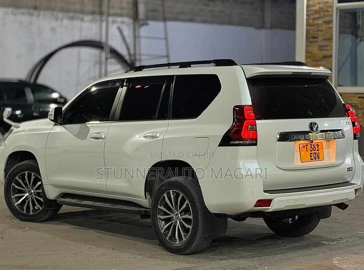 Toyota Land Cruiser Prado 2020 Pearl