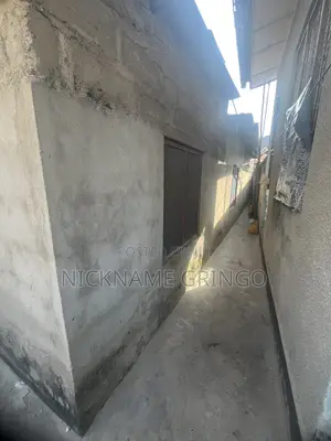 5bdrm House in Mabibo Luhanga for sale