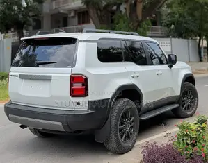 Toyota Land Cruiser Prado 2024 White