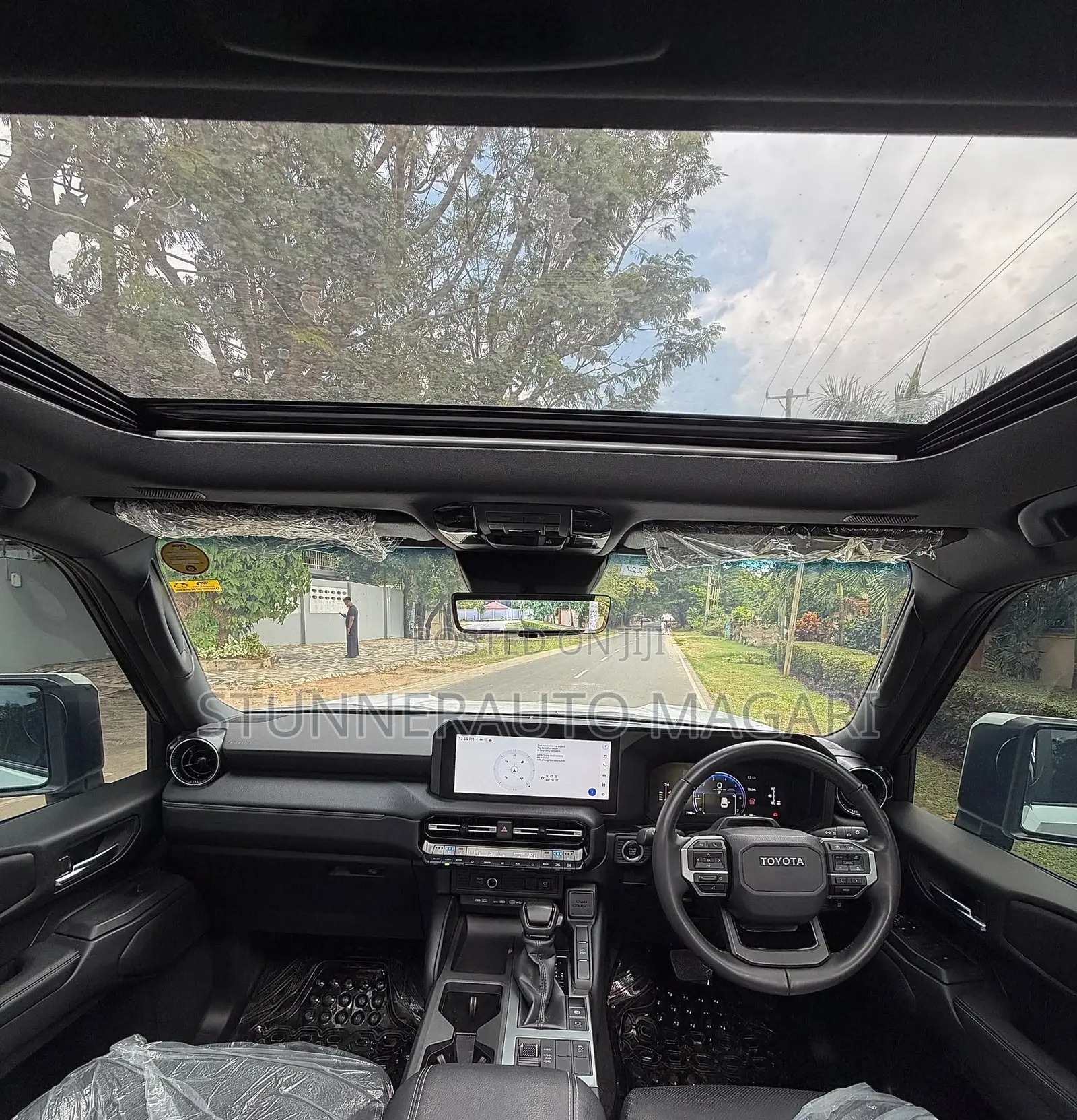 Toyota Land Cruiser Prado 2024 White