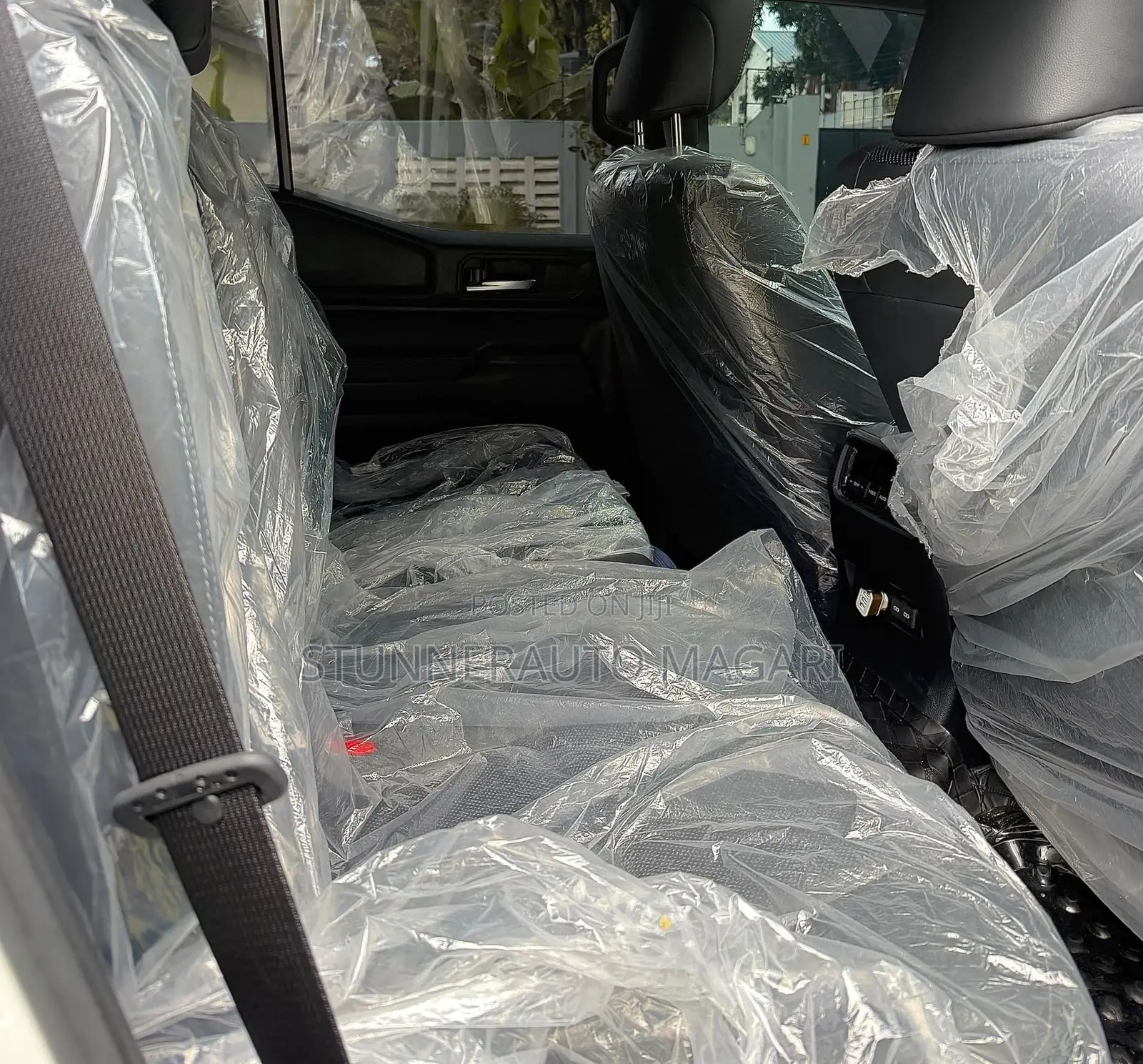 Toyota Land Cruiser Prado 2024 White