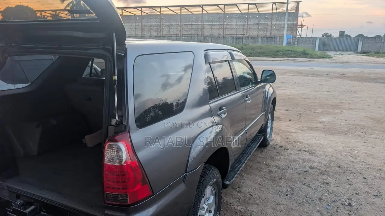 Toyota Hilux Surf 2.7 SSR 2005 Gray