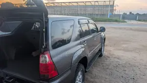 Toyota Hilux Surf 2.7 SSR 2005 Gray