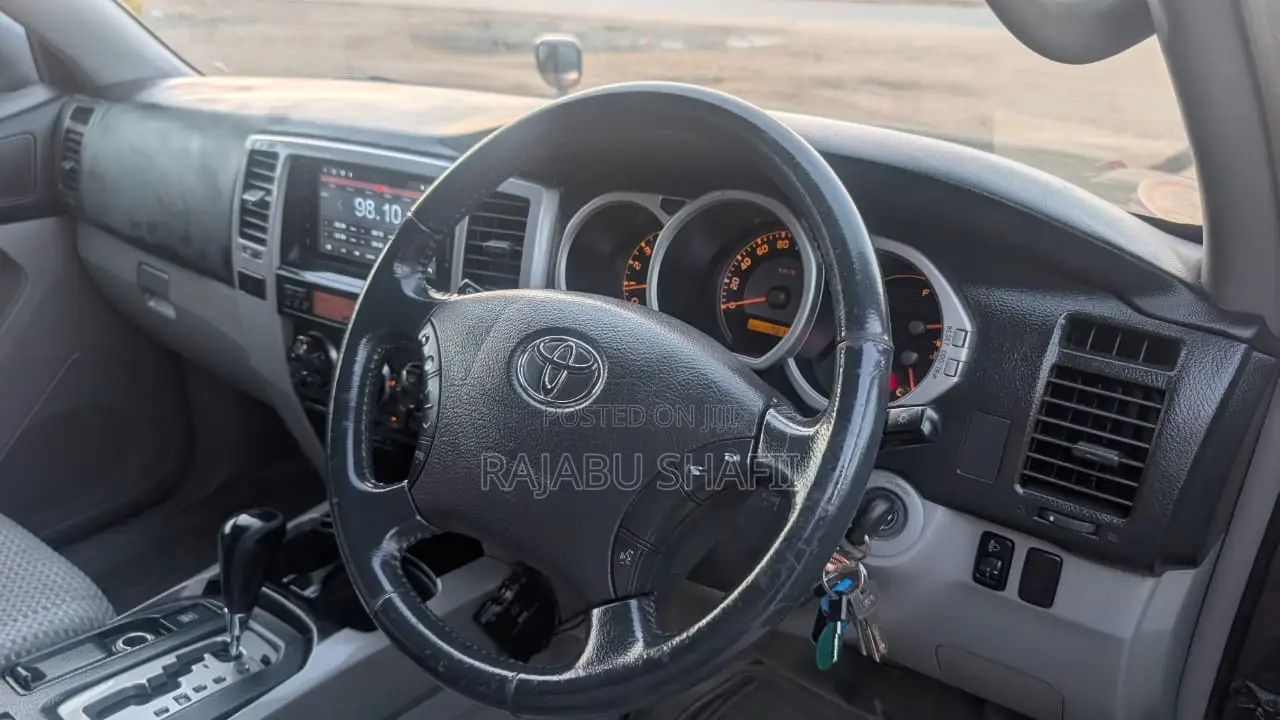 Toyota Hilux Surf 2.7 SSR 2005 Gray